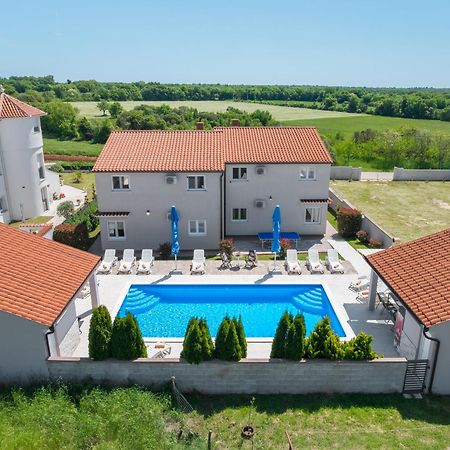 Villa Brcina プーラ エクステリア 写真