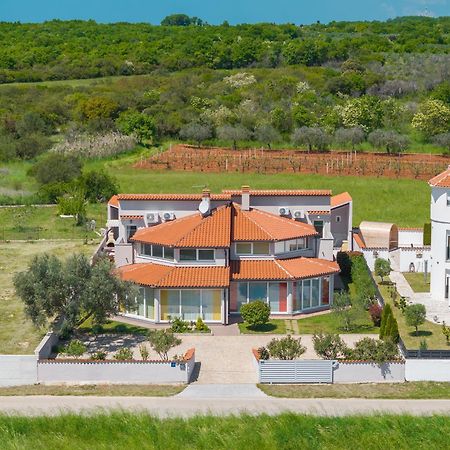 Villa Brcina プーラ エクステリア 写真
